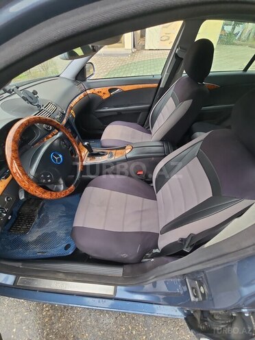 Mercedes E 220-7