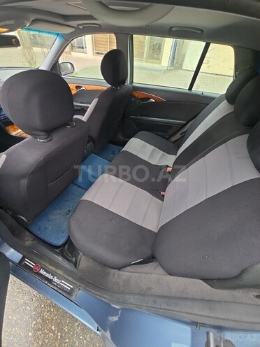 Mercedes E 220-8