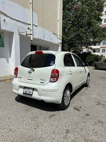 Nissan March-3