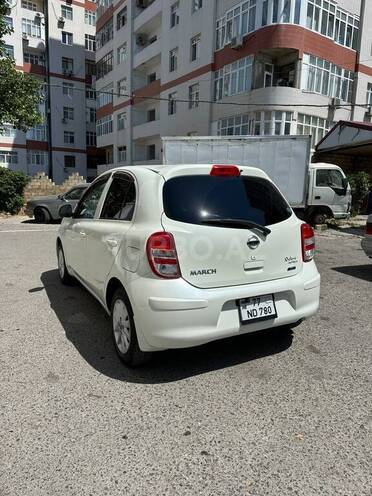 Nissan March-7