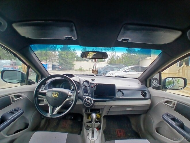 Honda Insight-4
