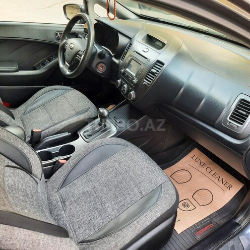 Kia Forte-14