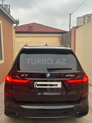 BMW X7-6