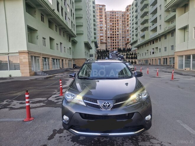 Toyota RAV4-1