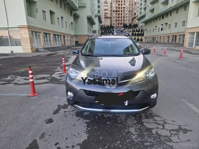 Toyota RAV4-13