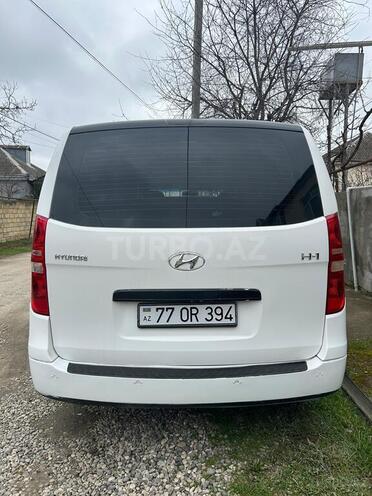 Hyundai H-1-2