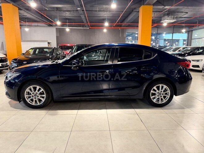 Mazda 3-8