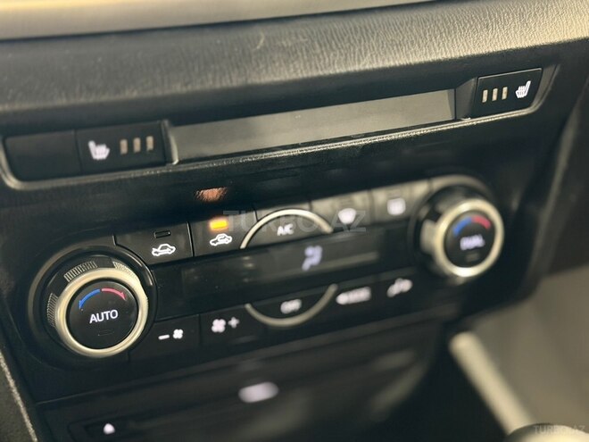 Mazda 3-19