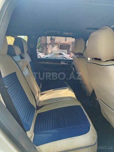 Volkswagen Touareg-9