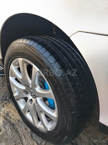 Volkswagen Touareg-12
