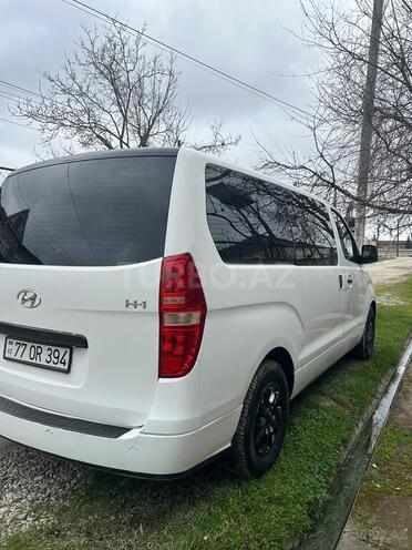 Hyundai H-1-3