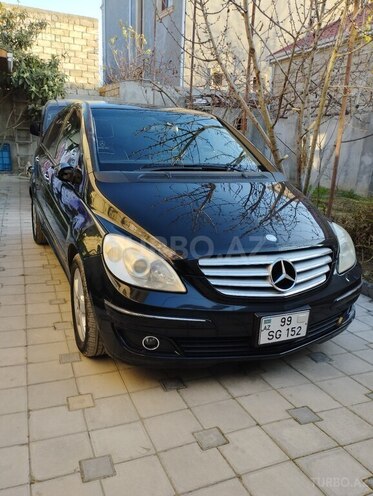Mercedes B 170-1