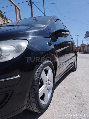 Mercedes B 170-4