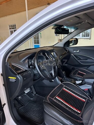 Hyundai Santa Fe-4