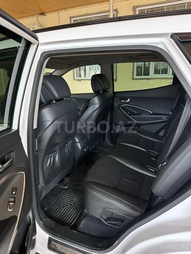 Hyundai Santa Fe-9