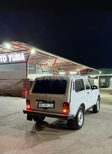 LADA (VAZ) Niva-9