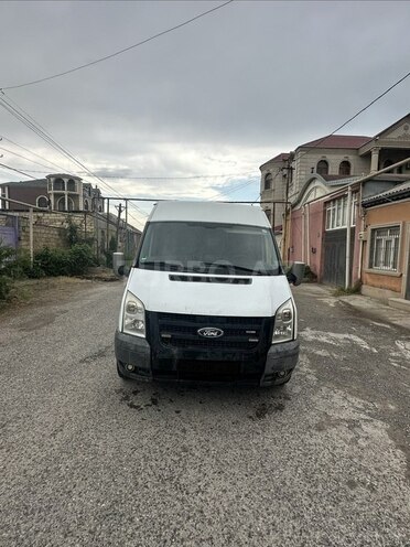 Ford Transit-1