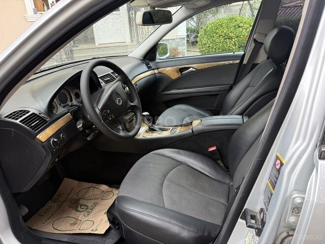 Mercedes E 220-8