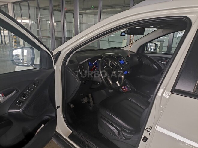 Hyundai ix35-5