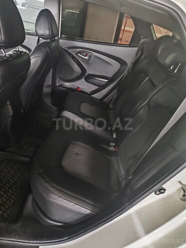 Hyundai ix35-13