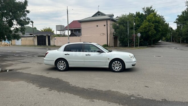 Kia Opirus-10