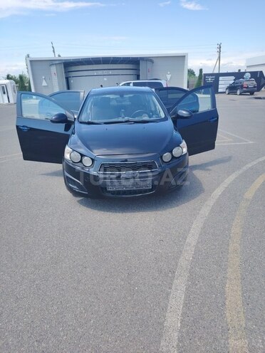 Chevrolet Aveo-5