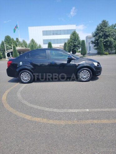 Chevrolet Aveo-9
