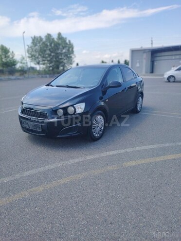 Chevrolet Aveo-8