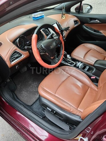 Chevrolet Cruze-6