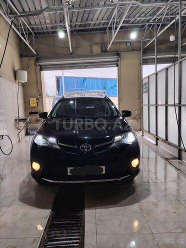 Toyota RAV4-1