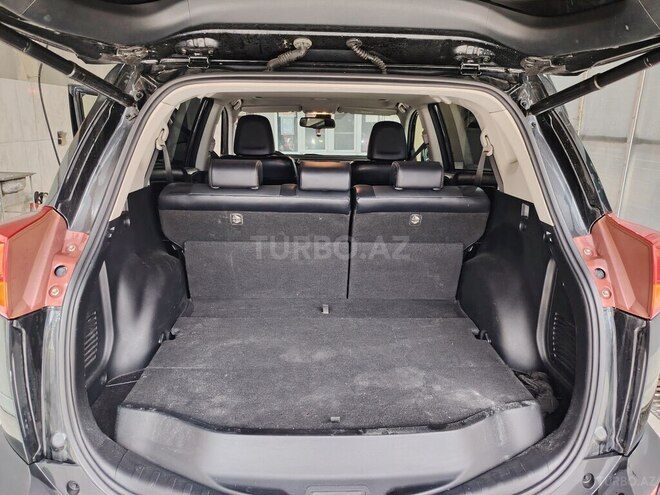 Toyota RAV4-7