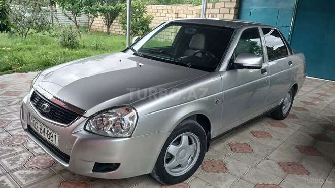 LADA (VAZ) Priora-1