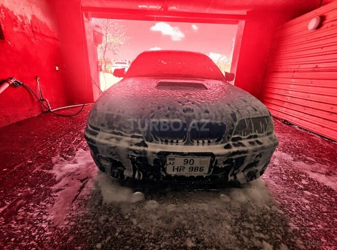 BMW 320-4
