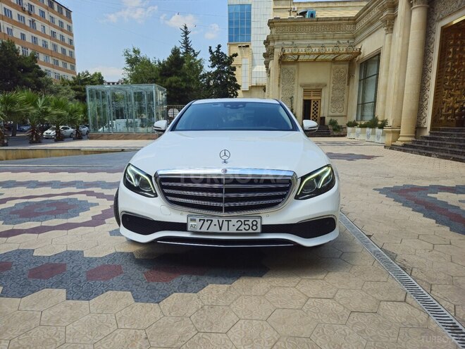 Mercedes E 220 d 4MATIC-2