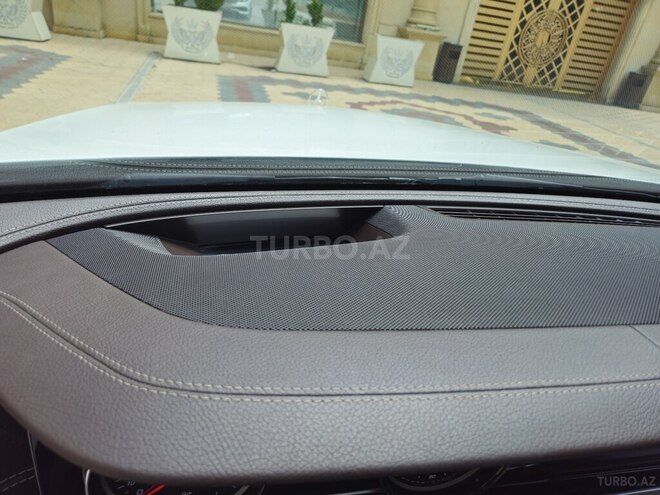 Mercedes E 220 d 4MATIC-13