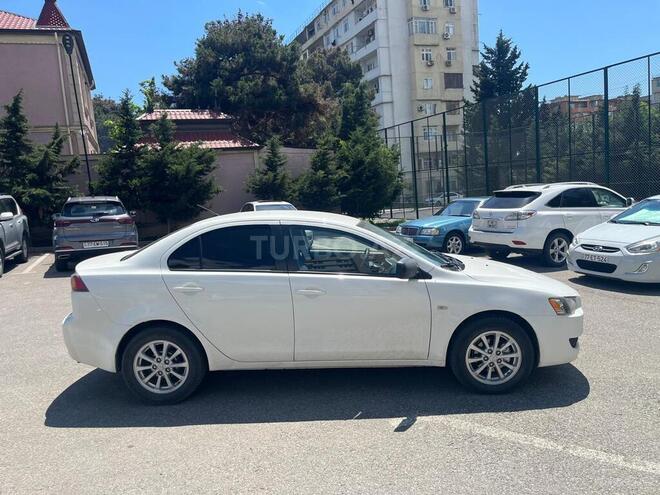Mitsubishi Lancer-6