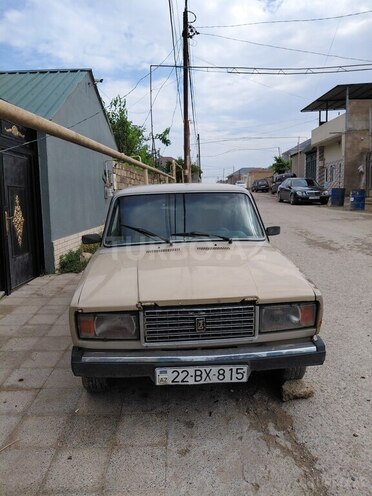 LADA (VAZ) 2107-1