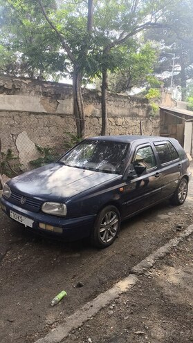 Volkswagen Golf-3