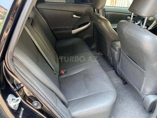 Toyota Prius-6