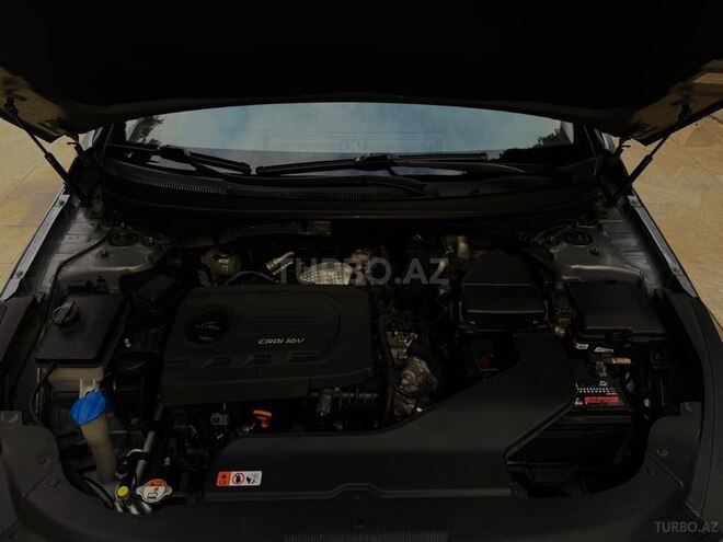 Hyundai Sonata-8