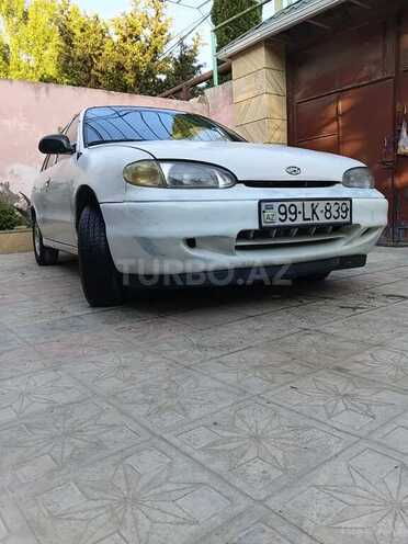 Hyundai Accent-2