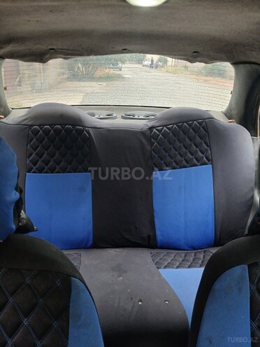 Hyundai Accent-6