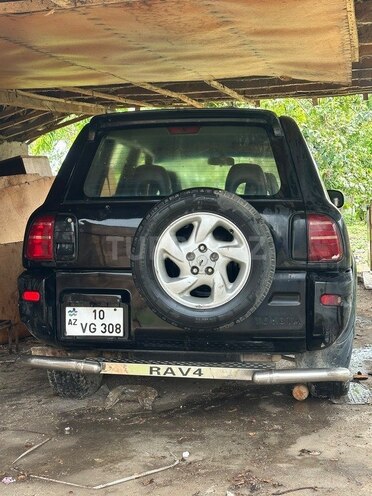 Toyota RAV4-2