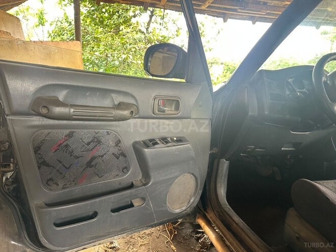 Toyota RAV4-14