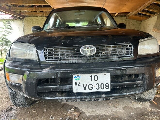 Toyota RAV4-7