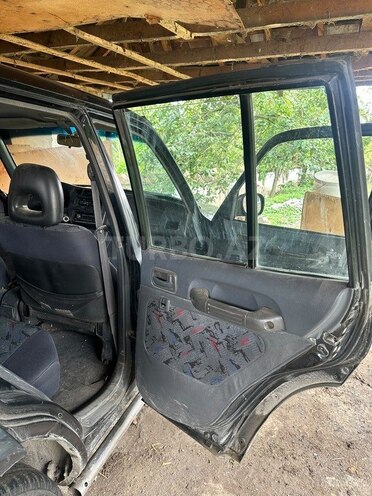 Toyota RAV4-13