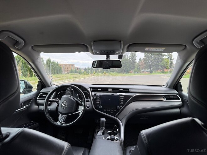 Toyota Camry-6