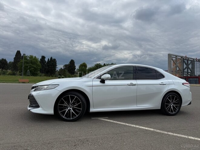 Toyota Camry-3