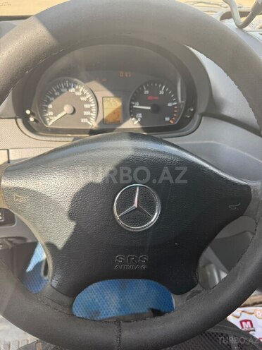 Mercedes Vito 109 CDI-13