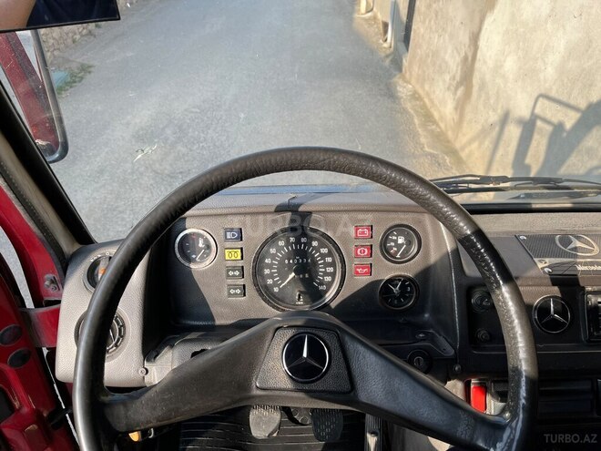 Mercedes 208 D-4